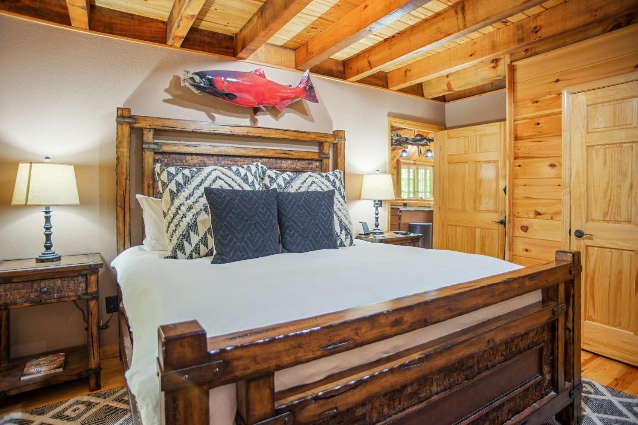 Iron Mountain Lodge - Beautiful Cabin With Forest & Mountain Views! Butler 외부 사진